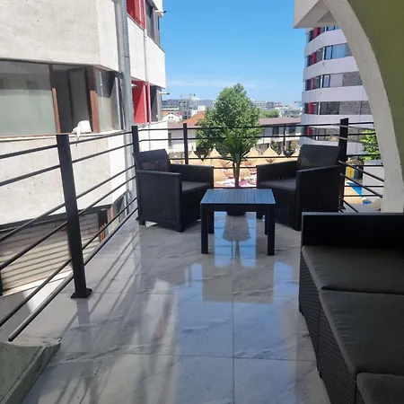 Ella Zigzag Cu Piscina Si Parcare! Apartment